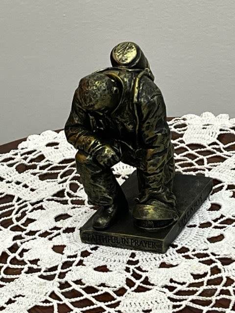 Kneeling Firefighter Figurine - Black & Gold