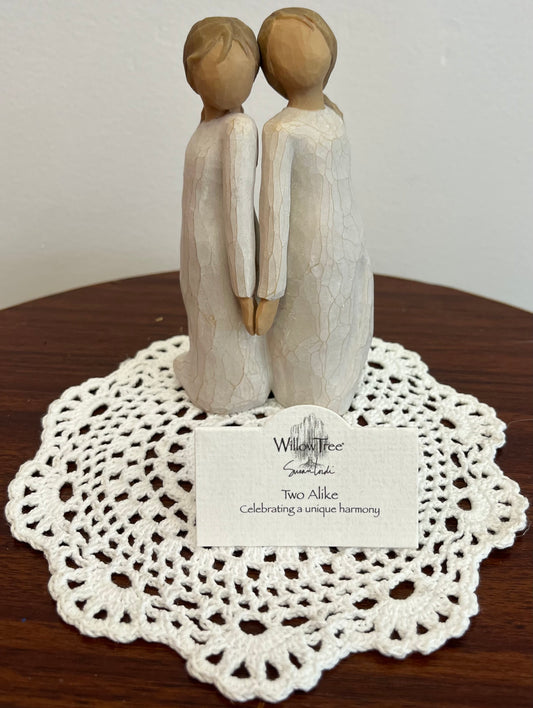 WillowTree figurine - “Two Alike”