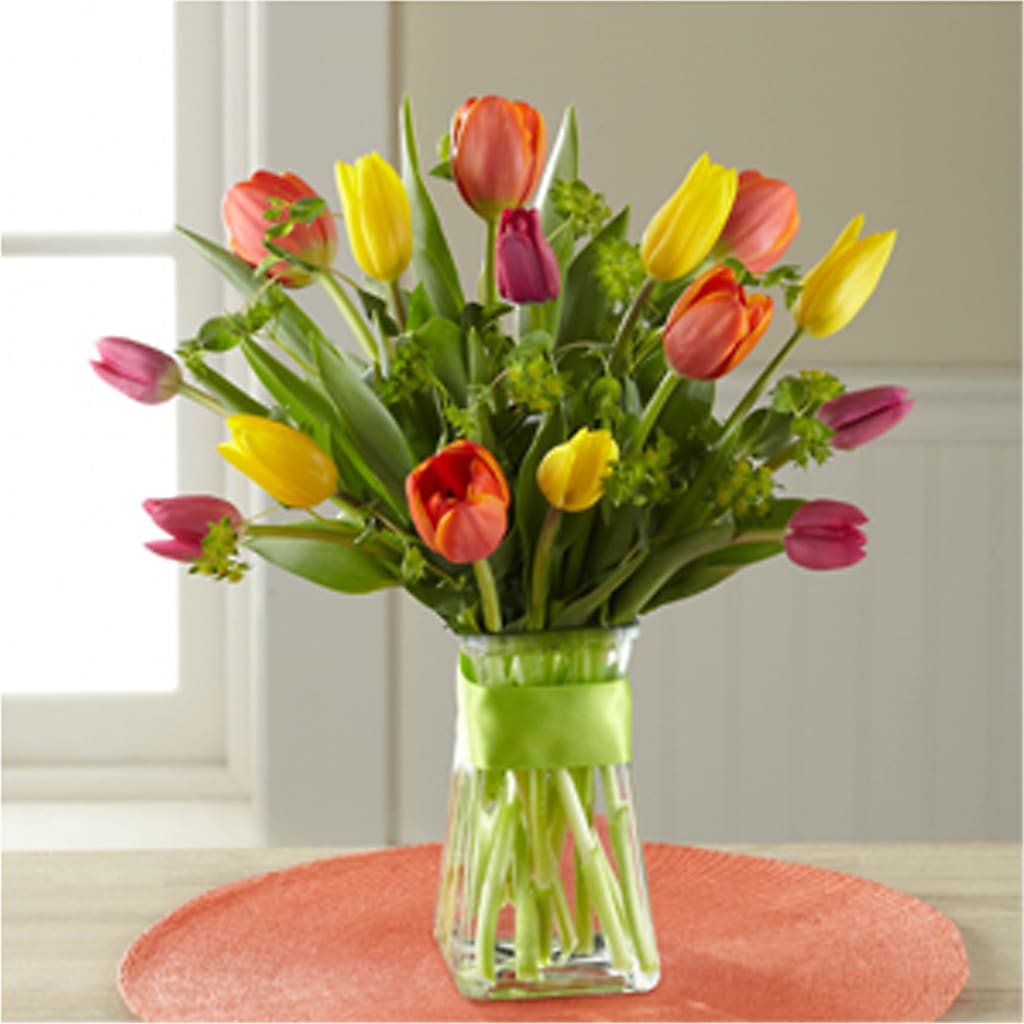Sunlit Treasures Bouquet – White Lilies N Paradise, Kokomo IN