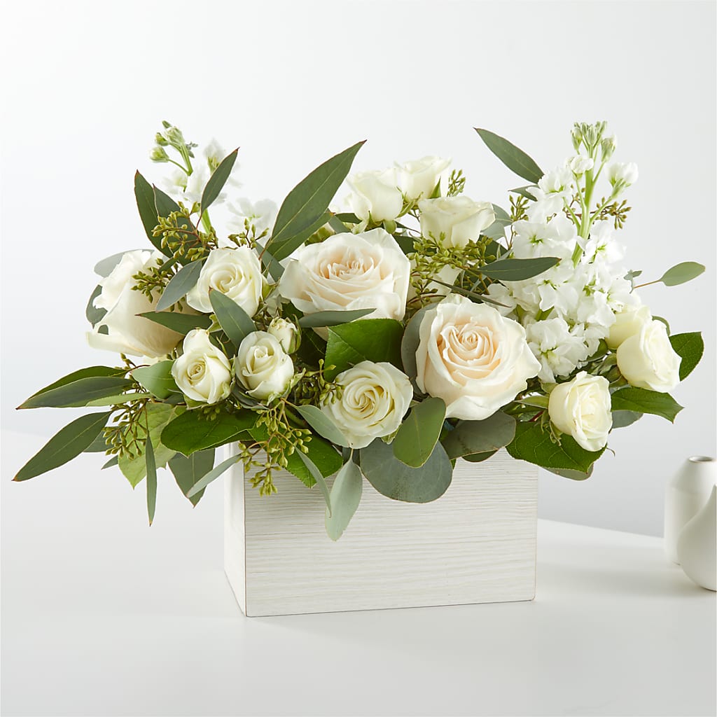 Fresh Linen Box Bouquet – White Lilies N Paradise, Kokomo IN