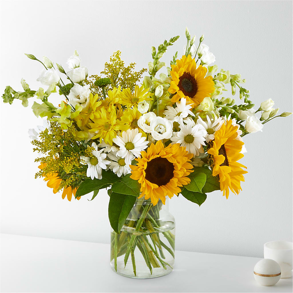 Hello Sunshine Bouquet – White Lilies N Paradise, Kokomo IN