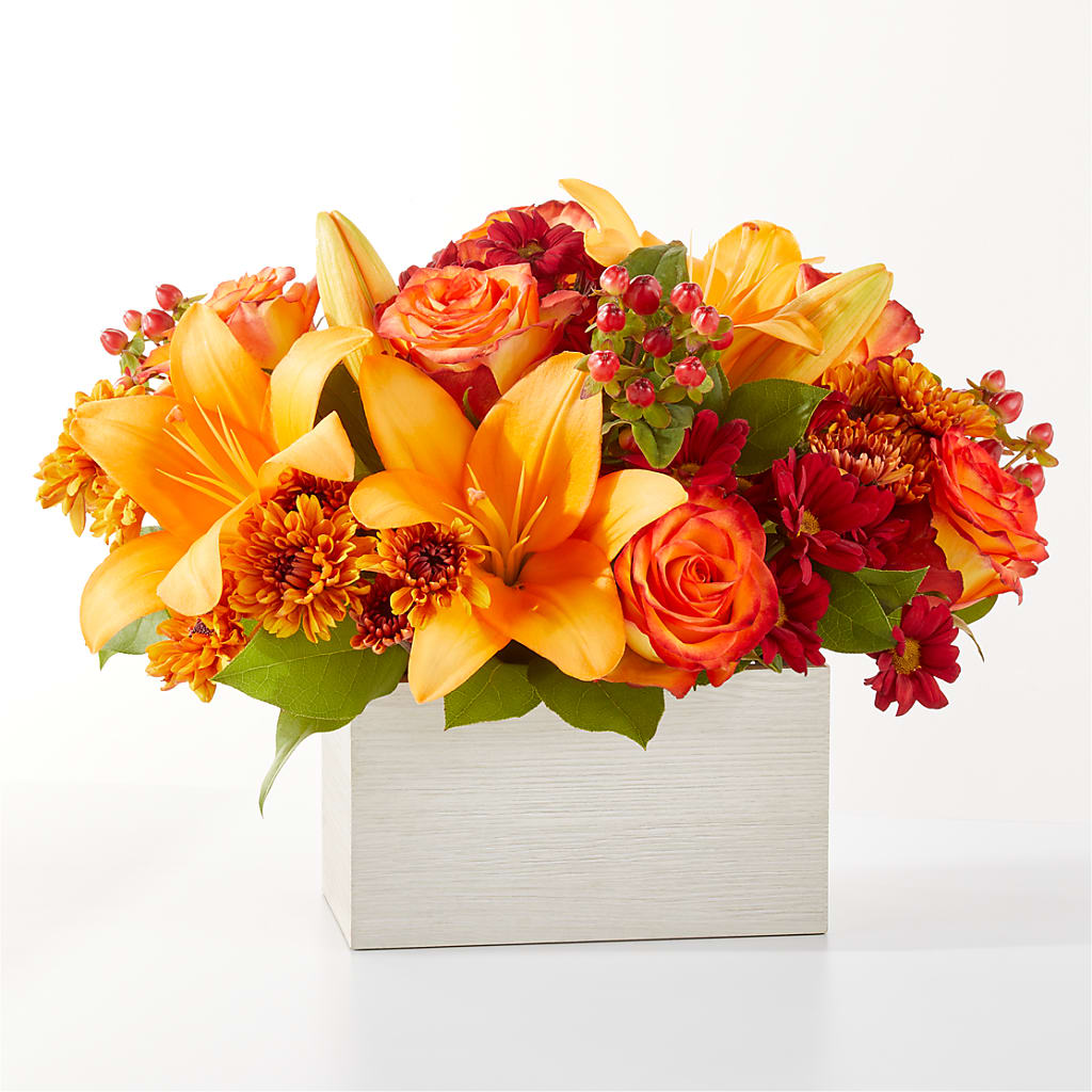 Backyard Bonfire Bouquet – White Lilies N Paradise, Kokomo IN