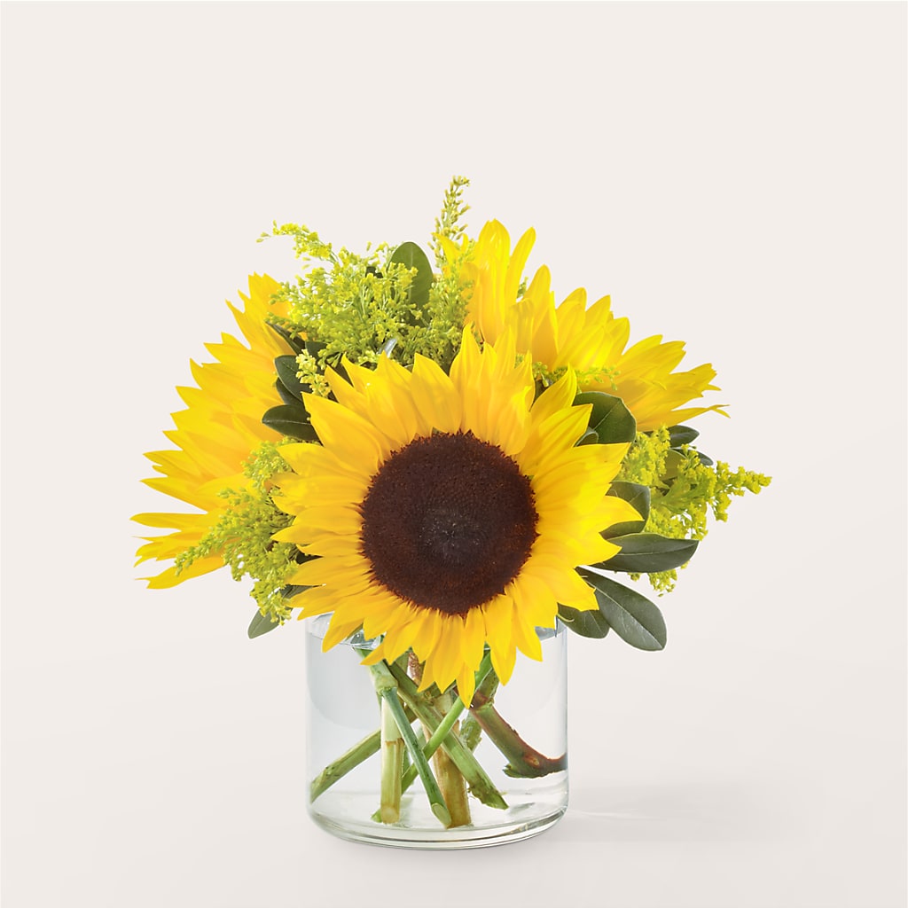 Beaming Sunflower Bouquet – White Lilies N Paradise, Kokomo IN