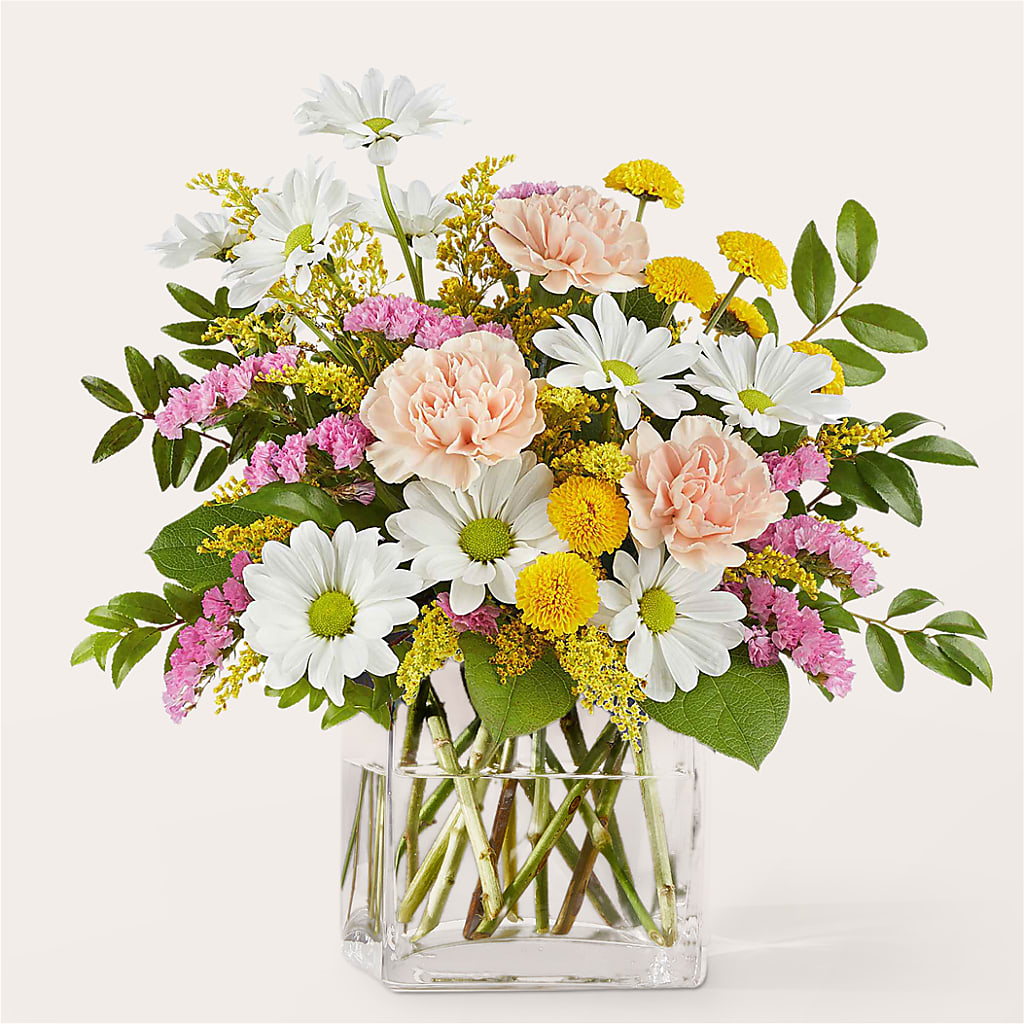 Country Cottage Bouquet – White Lilies N Paradise, Kokomo IN