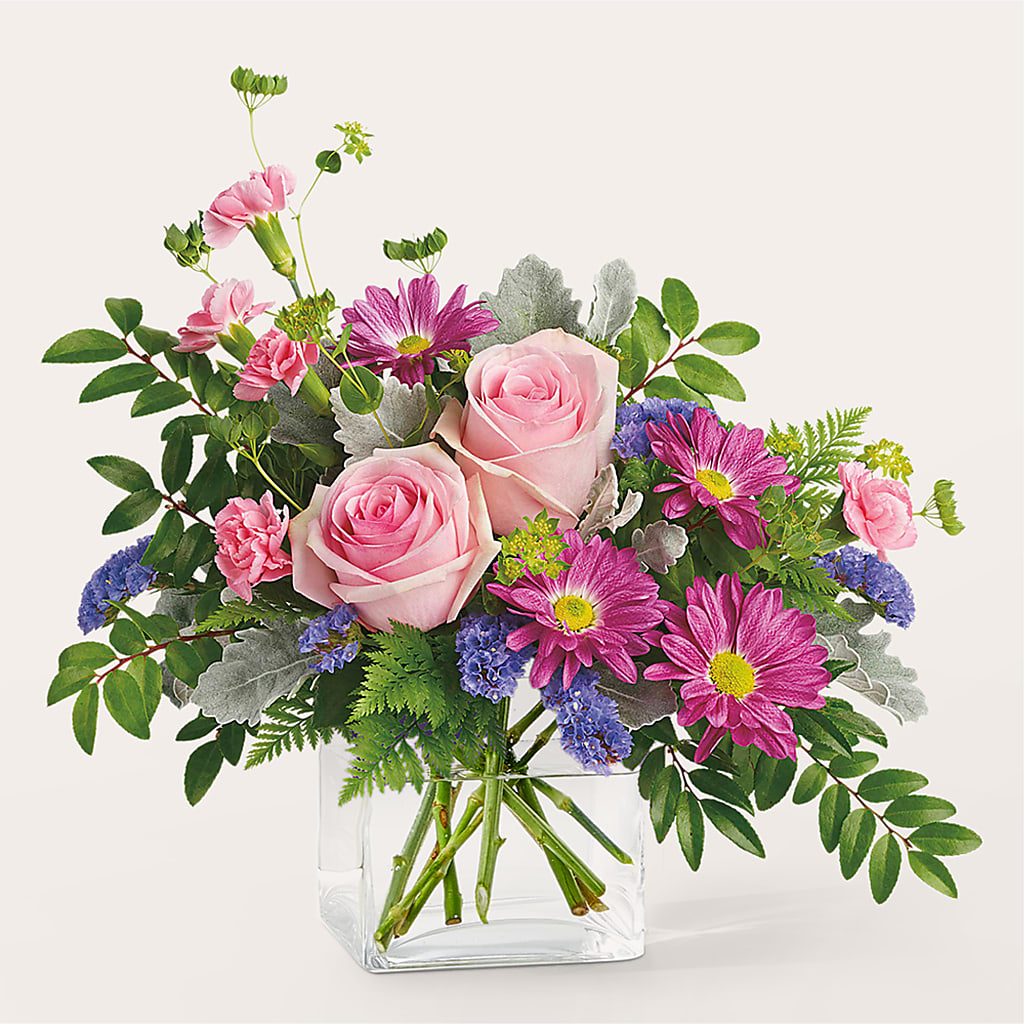 Starlet Bouquet – White Lilies N Paradise, Kokomo IN