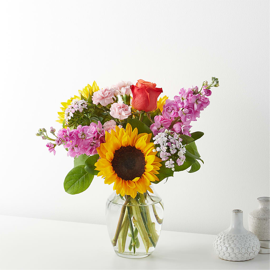 Yellow Brick Road Bouquet – White Lilies N Paradise, Kokomo IN