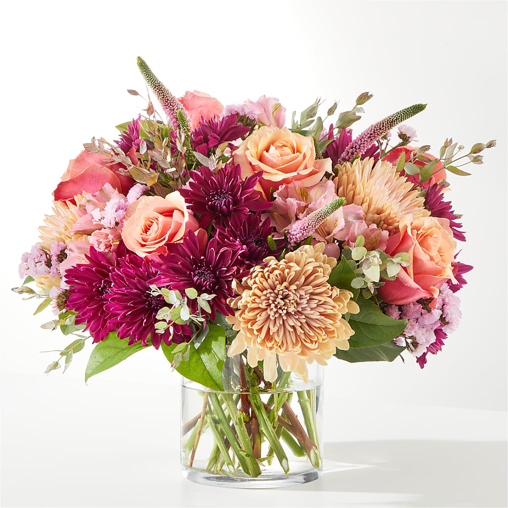Berry Cobbler Bouquet – White Lilies N Paradise, Kokomo IN