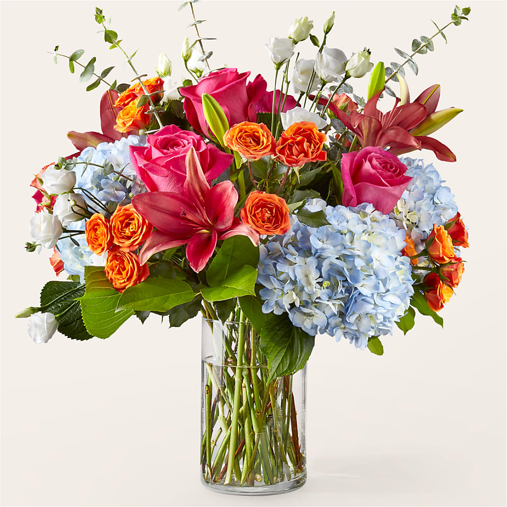 Awestruck Luxury Bouquet – White Lilies N Paradise, Kokomo IN