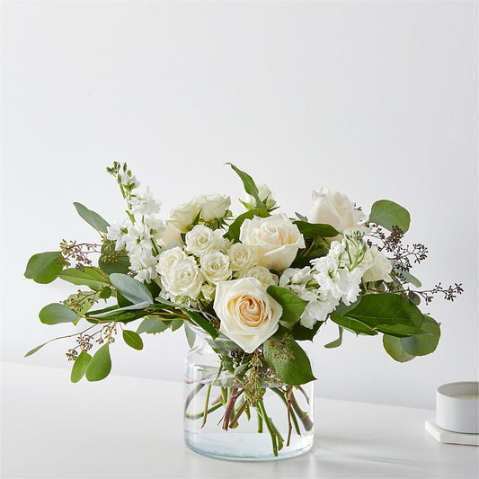 Fresh Linen Bouquet –  White Lilies N Paradise, Kokomo IN