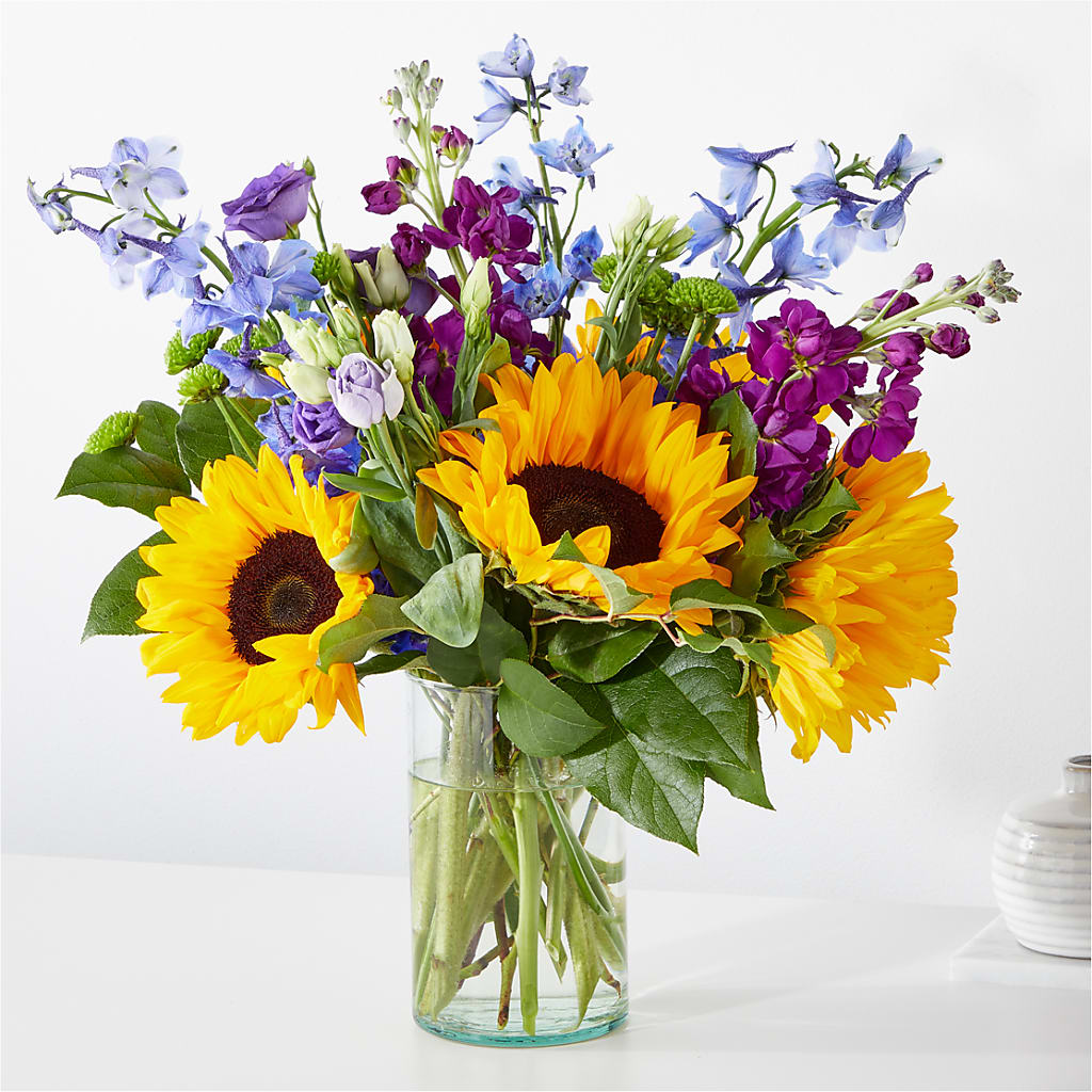 Catching Rays Bouquet –  White Lilies N Paradise, Kokomo IN
