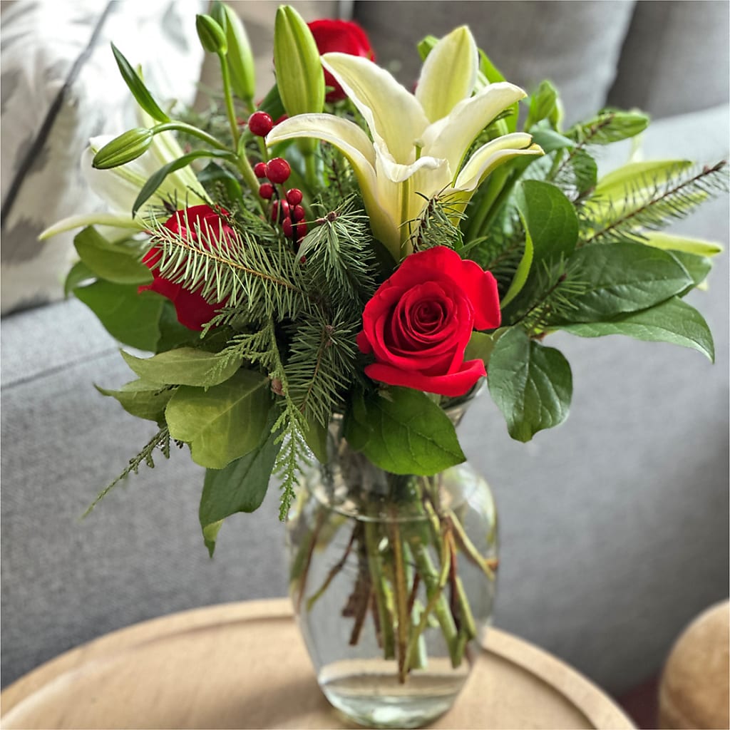 Sparkling Snowflakes Bouquet –  White Lilies N Paradise, Kokomo IN