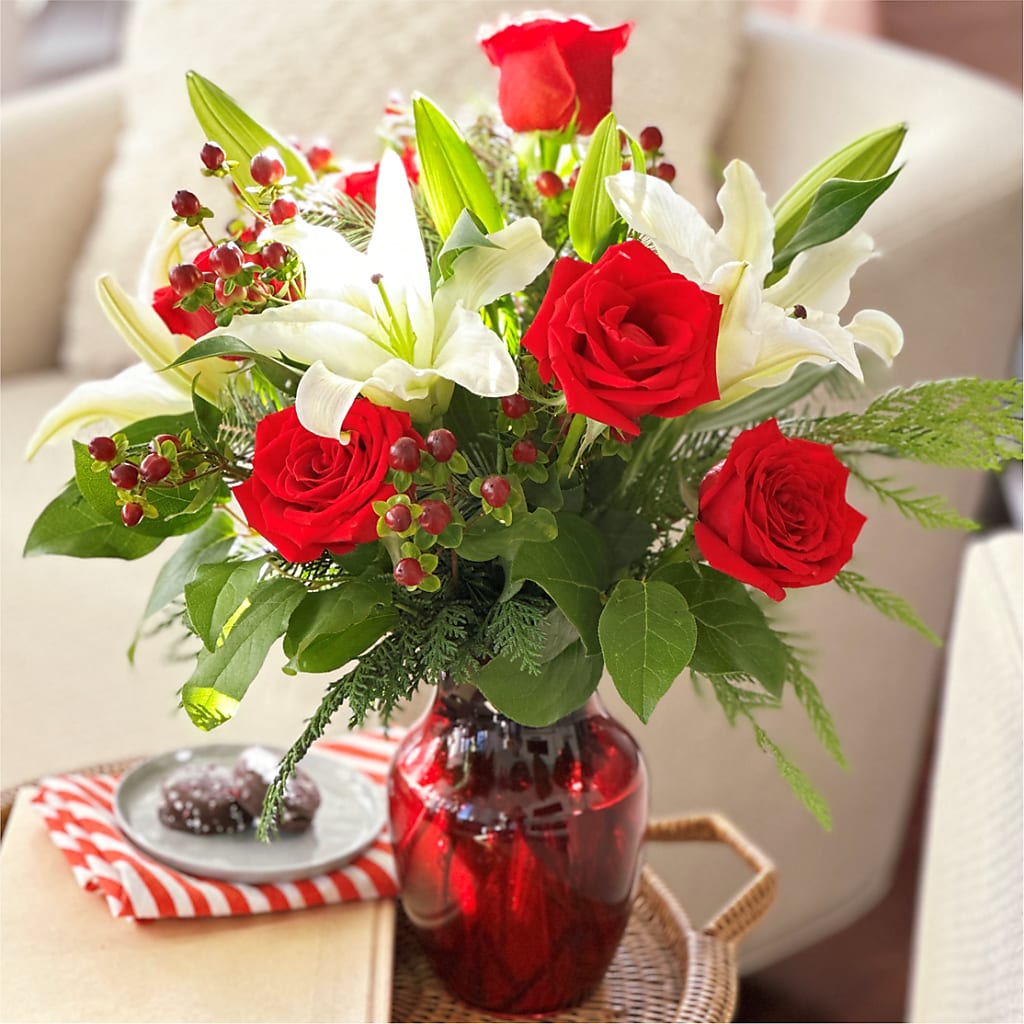 Evergreen Delight Bouquet –  White Lilies N Paradise, Kokomo IN