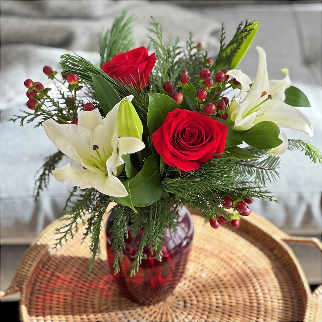 Evergreen Delight Bouquet –  White Lilies N Paradise, Kokomo IN