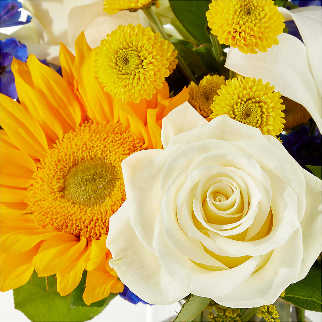 Stargazing Bouquet –  White Lilies N Paradise, Kokomo IN