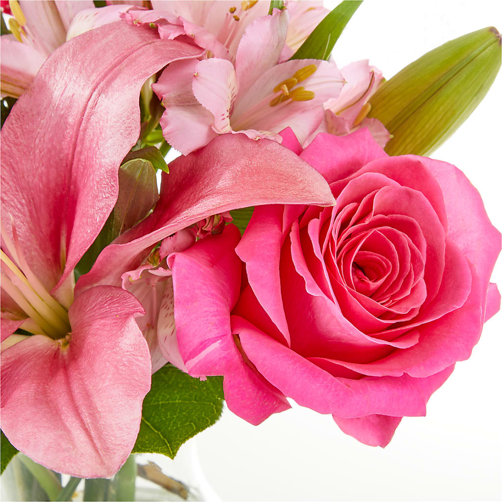 Lots of Love Bouquet –  White Lilies N Paradise, Kokomo IN